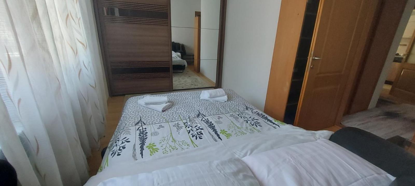 Family Apartment With Garden Sarajevo Esterno foto
