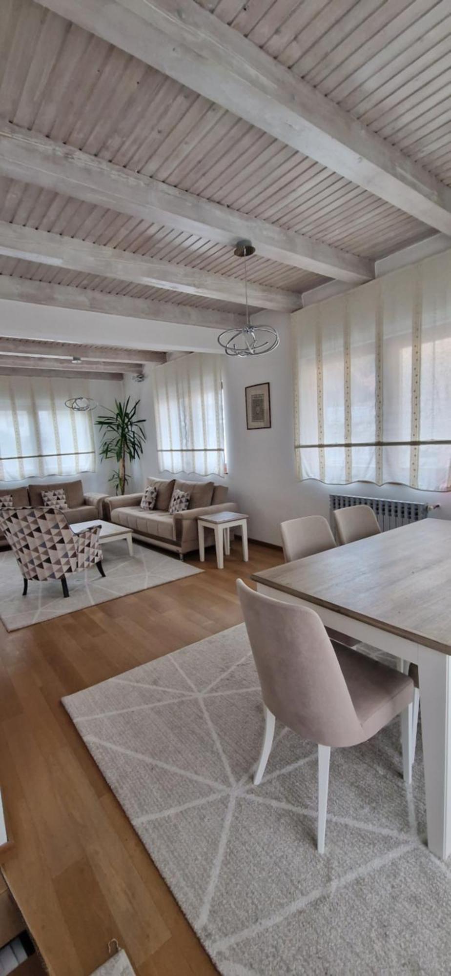 Family Apartment With Garden Sarajevo Esterno foto